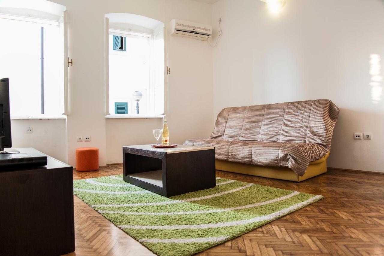 Apartment Old Town Herceg Novi Buitenkant foto
